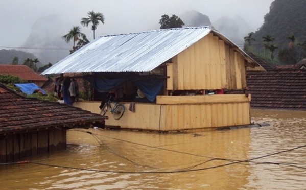 日本、古都フエを支援
